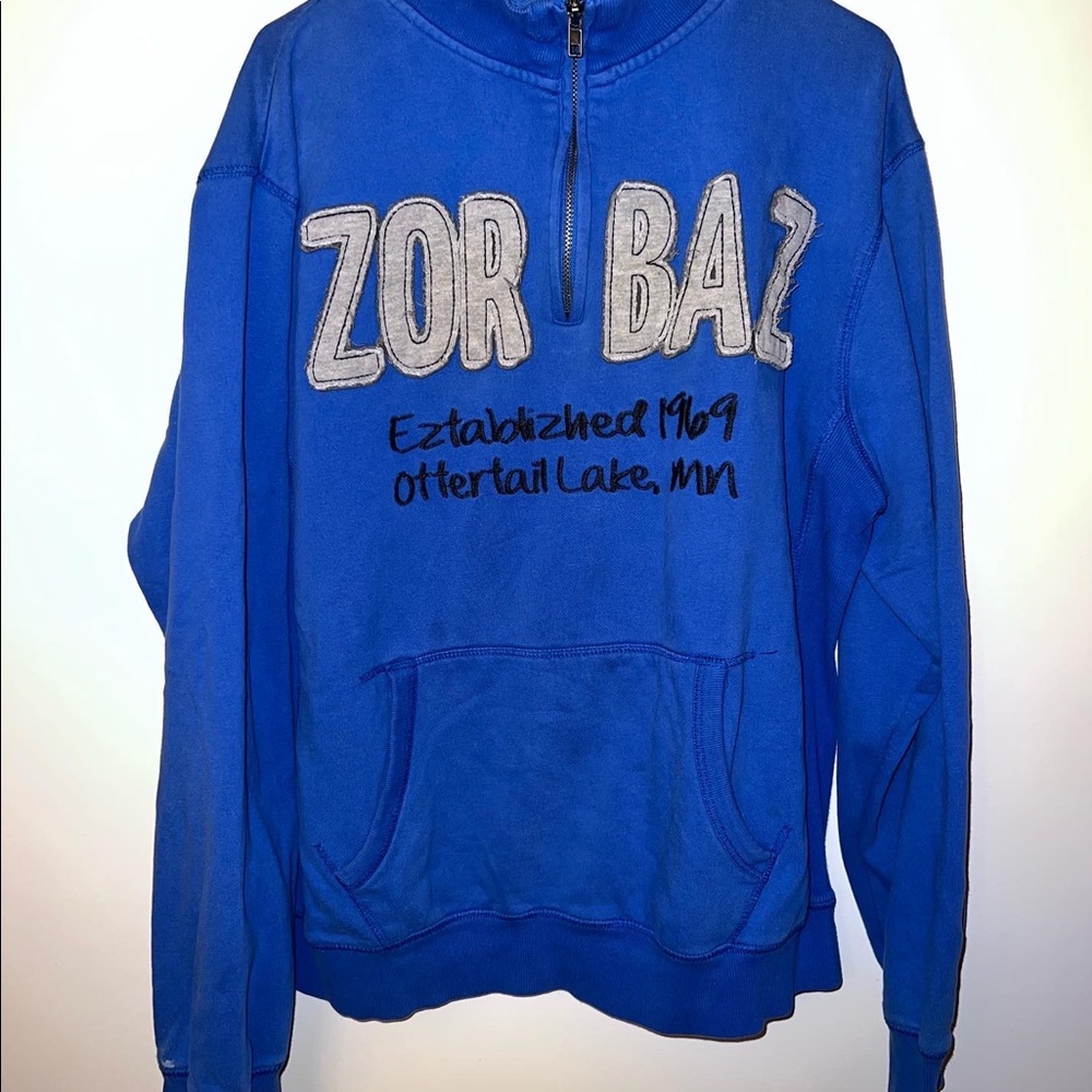 Sweatshirt